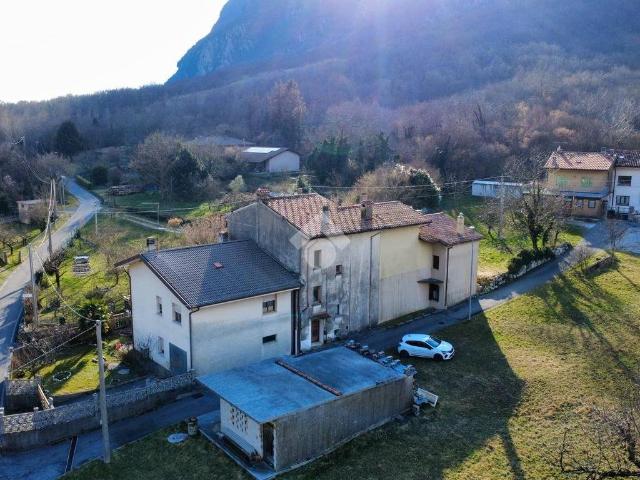 Rustico in vendita a Venzone, Friuli-Venezia Giulia