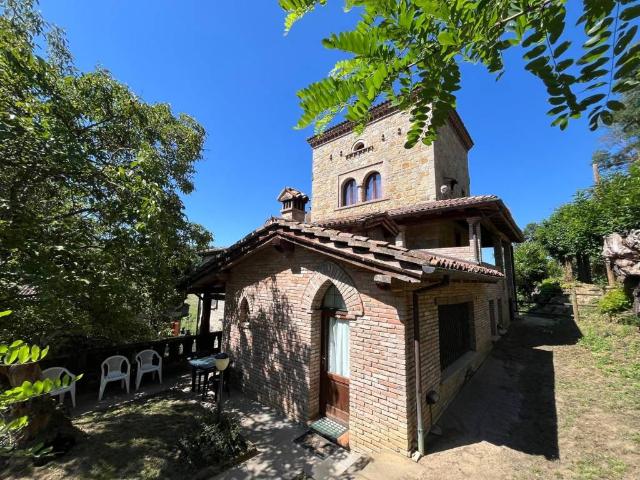 Rustico in vendita a Unione dell'Appennino Bolognese, Castel D'aiano