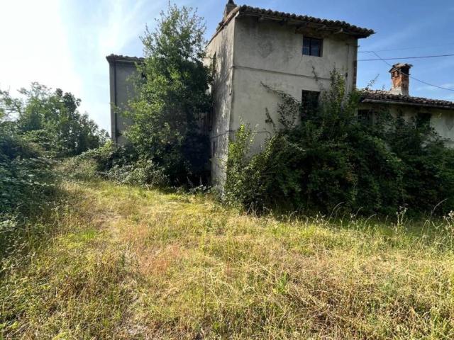 Rustico in vendita a Vernasca, Reggio Emilia