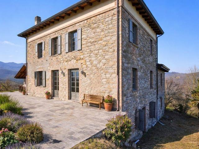 Rustico in vendita a Vernasca, Reggio Emilia