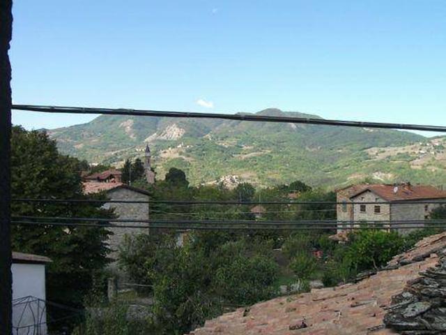 Rustico in vendita a Vernasca, Reggio Emilia