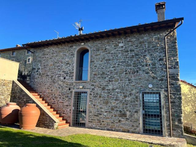 Rustico in vendita a Le Confina, Vernio