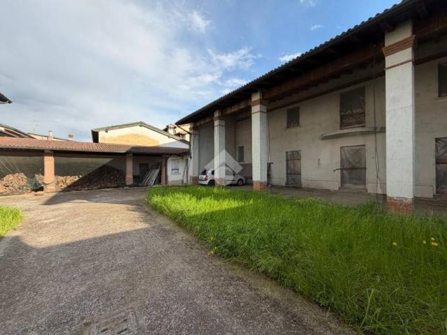 Rustico in vendita a Verolavecchia, Brescia