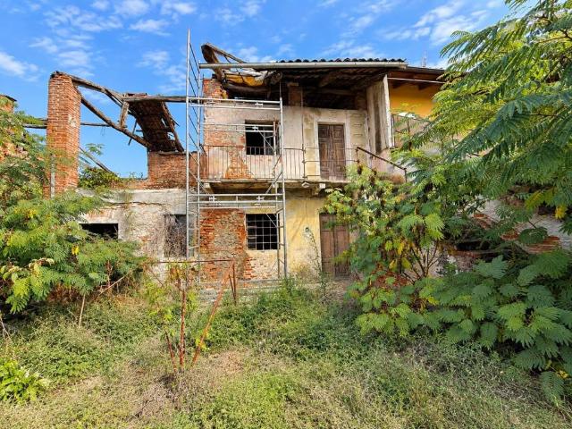 Rustico in vendita a Borgo Revel, Verolengo