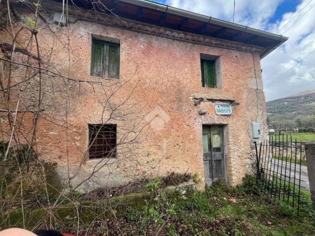 Rustico in vendita a Veroli, Lazio