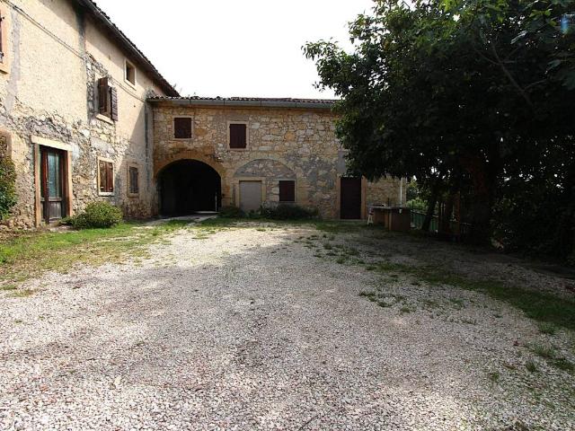 Rustico in vendita a Nord-Est, Brenzone