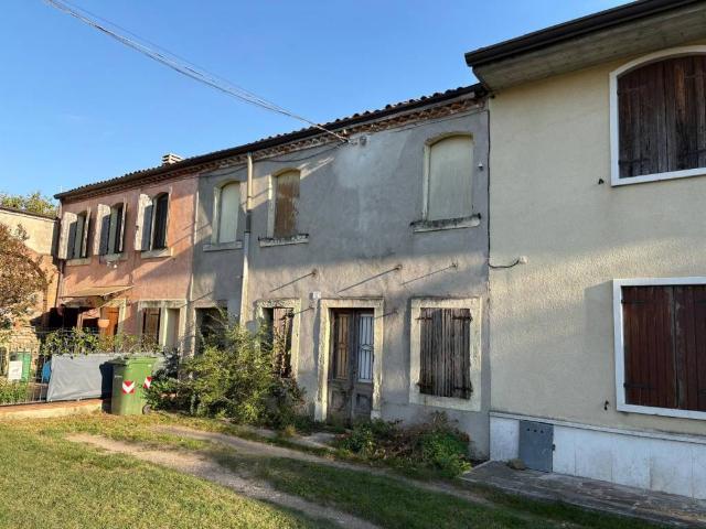 Rustico in vendita a Bionde, Verona