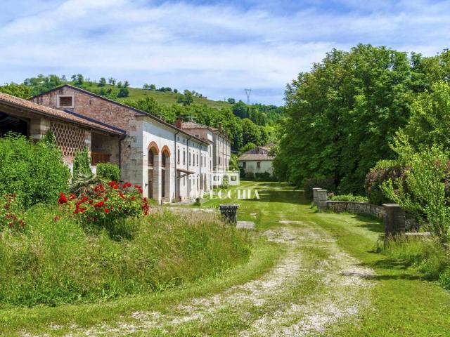 Rustico in vendita a Nord-Est, Brenzone