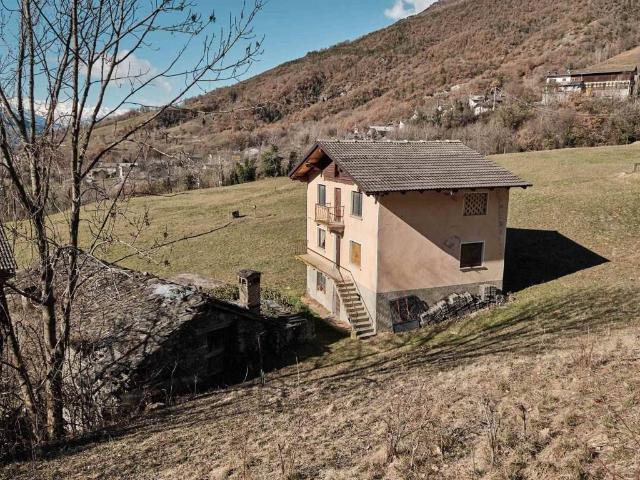 Rustico in vendita a Verrayes, Aosta