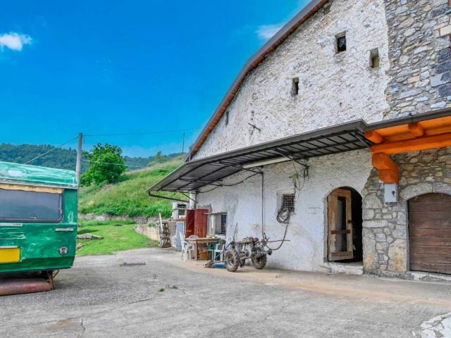 Rustico in vendita a Cereti, Vertova
