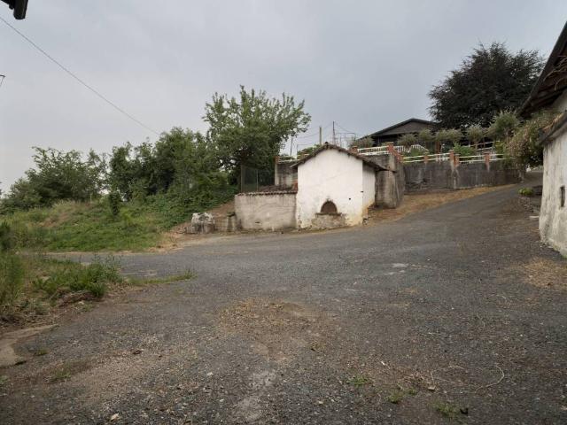 Rustico in vendita a Verzuolo, Piemonte
