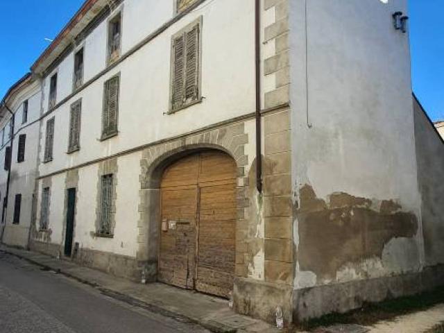 Rustico in vendita a Vescovato, Lombardia