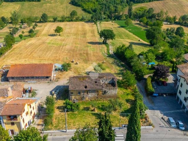 Rustico in vendita a Colline Matildiche, Re