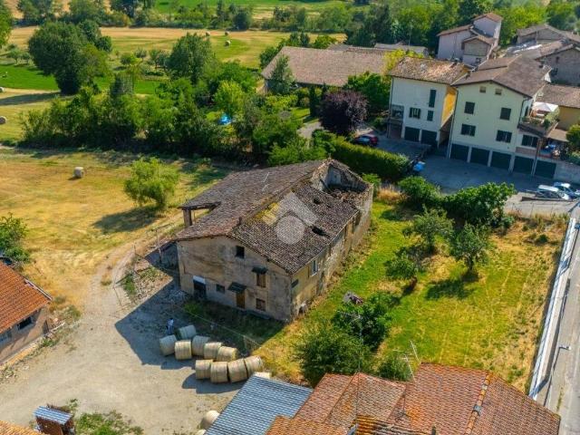 Rustico in vendita a Colline Matildiche, Re