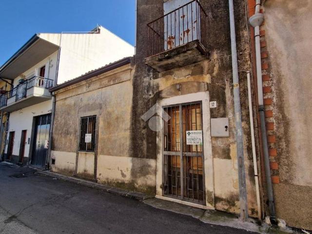 Rustico in vendita a Viagrande, Sicilia