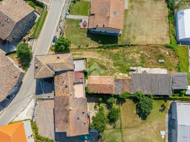 Rustico in vendita a Tresinaro - Secchia, Re