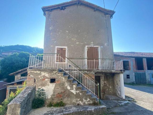Rustico in vendita a Tresinaro - Secchia, Re