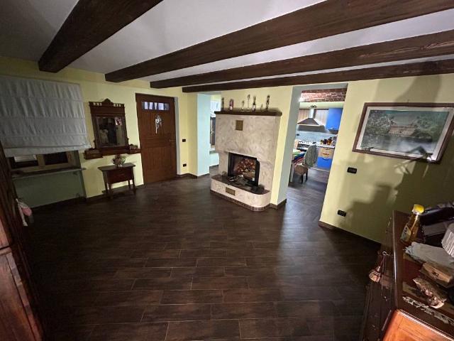 Rustico in vendita a Piemonte, Asti