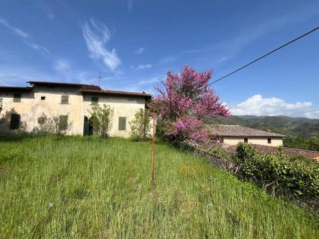 Rustico in vendita a Vicchio, Toscana