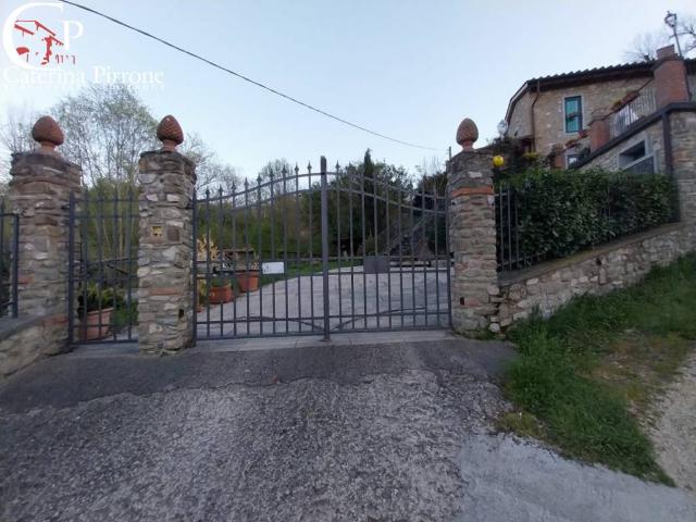 Rustico in vendita a Vicchio, Toscana