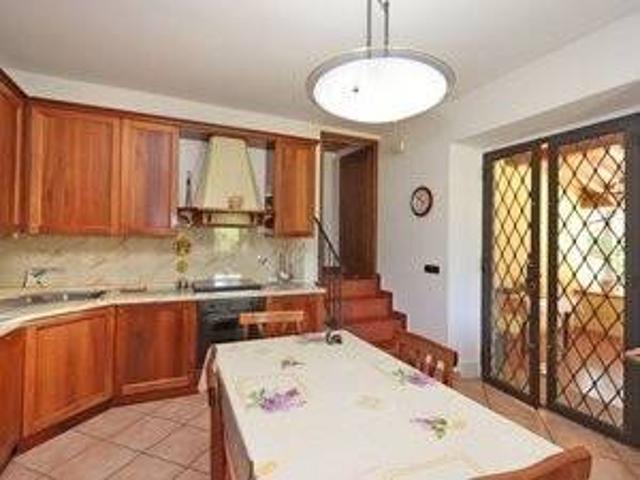 Rustico in vendita a Vicchio, Firenze