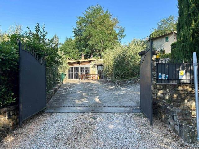 Rustico in vendita a Vicchio, Toscana