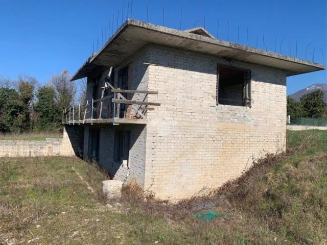 Rustico in vendita a Mola la Corte-Pozzo Marinaro-Decignano, Vico nel Lazio