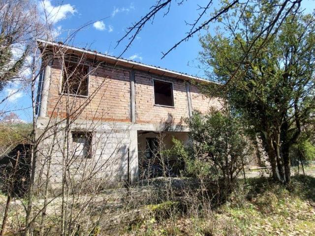 Rustico in vendita a Vico Nel Lazio, Lazio