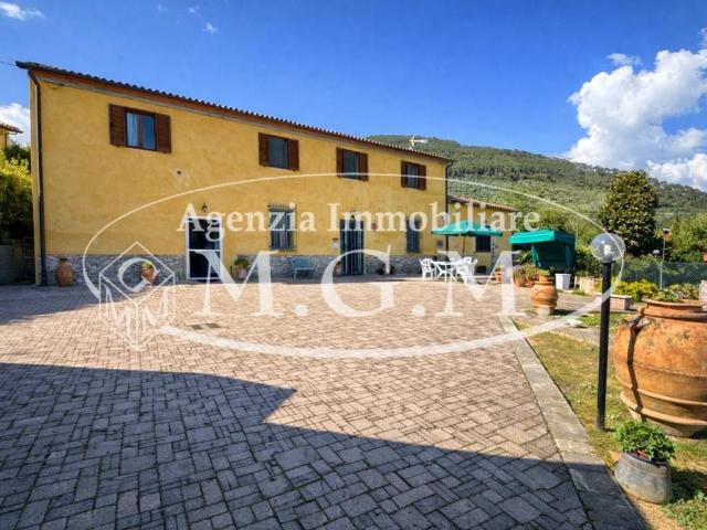 Rustico in vendita a San Giovannialla Vena, Toscana