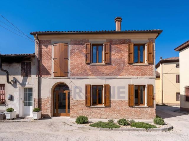 Rustico in vendita a Unione Alto Ferrarese, Vigarano Mainarda