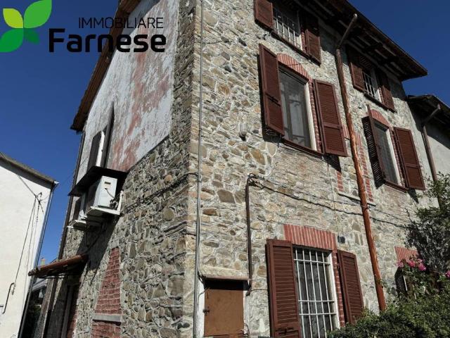 Rustico in vendita a Vigolzone, Reggio Emilia