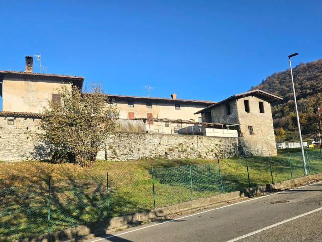 Rustico in vendita a Bruntino, Villa D'almè
