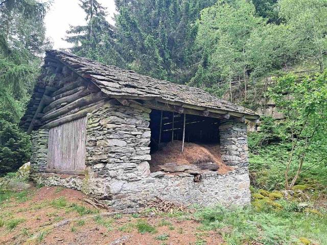 Rustico in vendita a Comunità montana della Valchiavenna, Villa Di Chiavenna