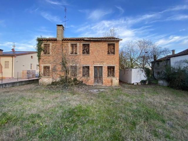 Rustico in vendita a Villa Estense, Veneto