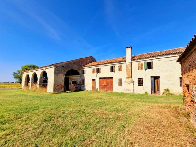 Rustico in vendita a Villa Estense, Padova