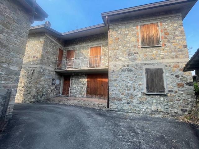 Rustico in vendita a Appennino Reggiano, Re