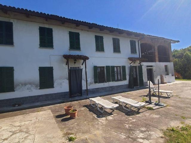 Rustico in vendita a Piemonte, Asti