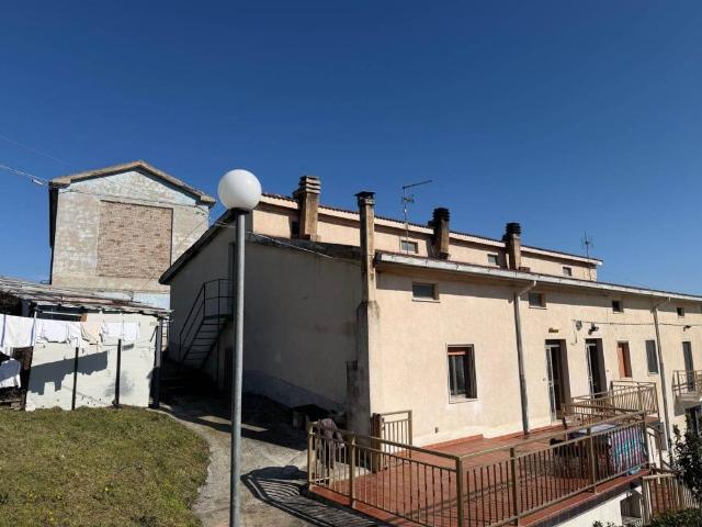 Rustico in vendita a Villa Santa Maria, Abruzzo