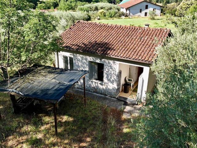 Rustico in vendita a Villa Santo Stefano, Lazio