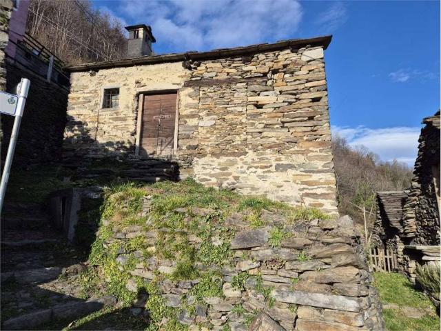 Rustico in vendita a Bannio Anzino, Piemonte
