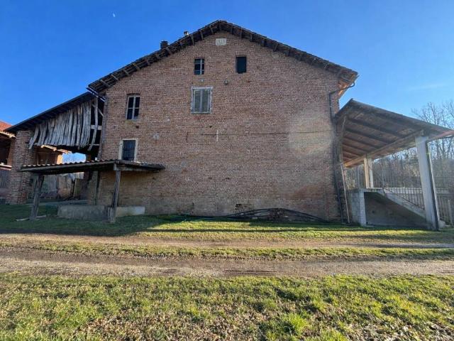 Rustico in vendita a Piemonte, Asti