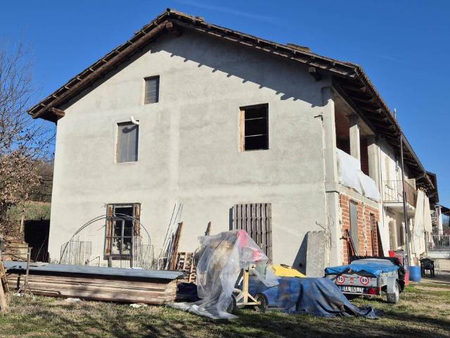 Rustico in vendita a Piemonte, Asti