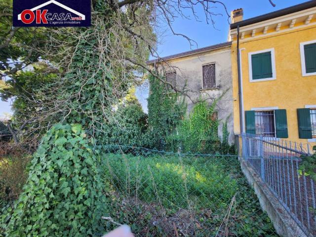 Rustico in vendita a Villafranca Di Verona, Veneto
