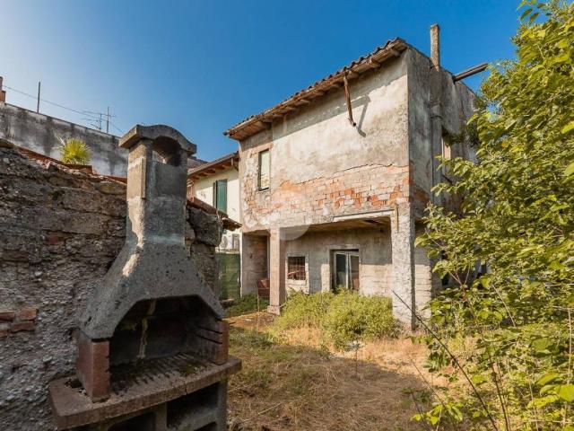 Rustico in vendita a Villafranca Di Verona, Veneto