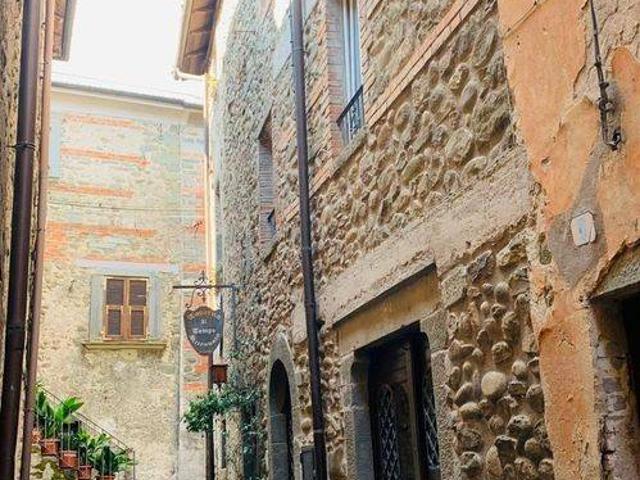 Rustico in vendita a Unione di comuni Montana Lunigiana, Villafranca In Lunigiana
