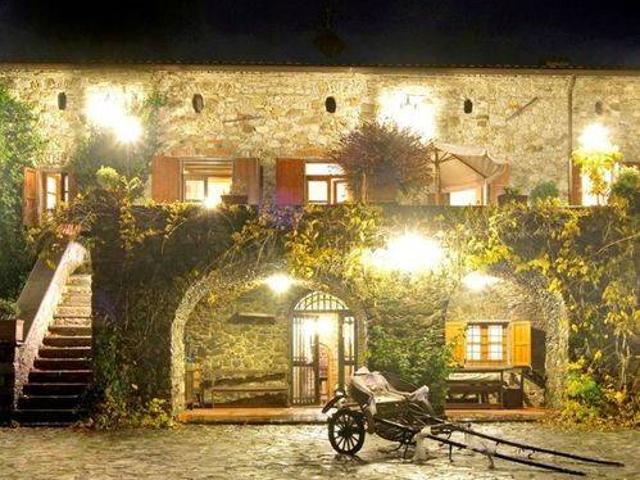Rustico in vendita a Unione di comuni Montana Lunigiana, Villafranca In Lunigiana