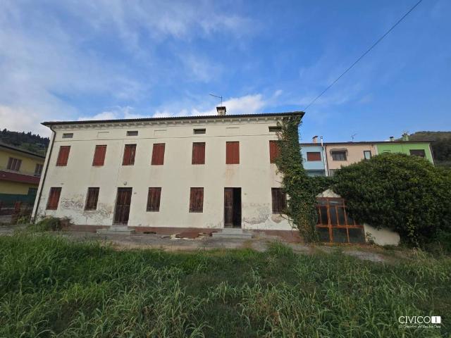 Rustico in vendita a Villaga, Vicenza