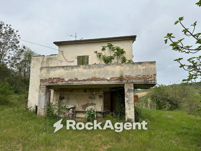 Rustico in vendita a Villamagna, Abruzzo