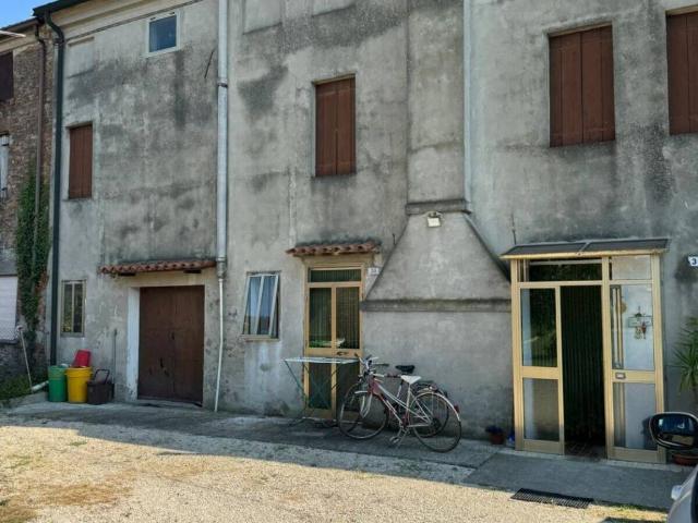 Rustico in vendita a Villamarzana, Veneto