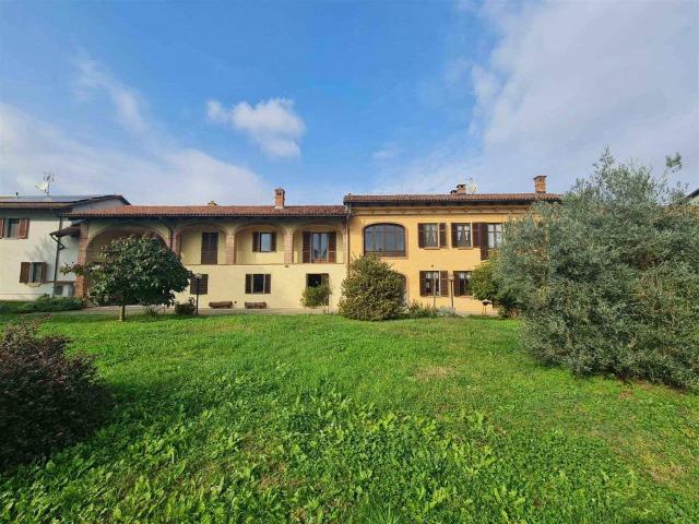 Rustico in vendita a Piemonte, Asti